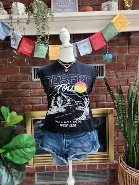 Desert Tour Graphic Tee Black Rolled Sleeve Southwest Cactus T-Shirt Size S